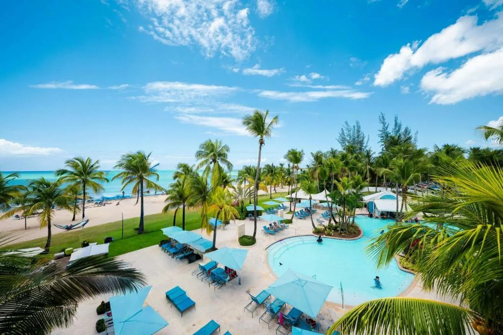 Courtyard by Marriott Isla Verde Beach Resort: another view