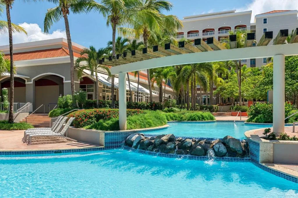 Embassy Suites by Hilton Dorado del Mar Beach Resort: another view
